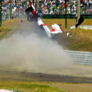 McNish tijdens zijn crash op Suzuka