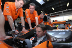 Christijan Albers in de Spyker pitbox